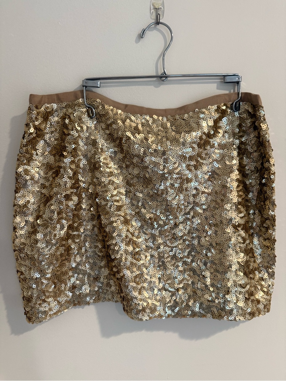 LONDONJEAN Gold Sequin Mini Skirt